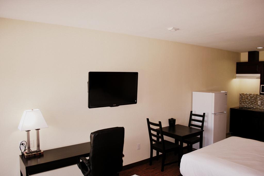 Westwood Inn By Oyo Gonzales Tx חדר תמונה