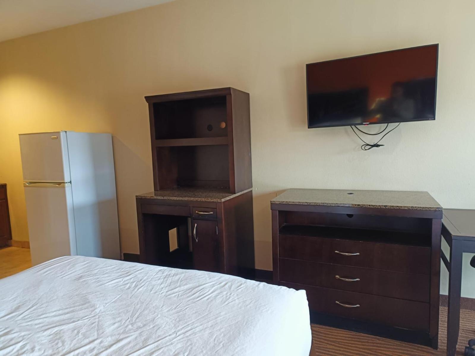 Westwood Inn By Oyo Gonzales Tx מראה חיצוני תמונה