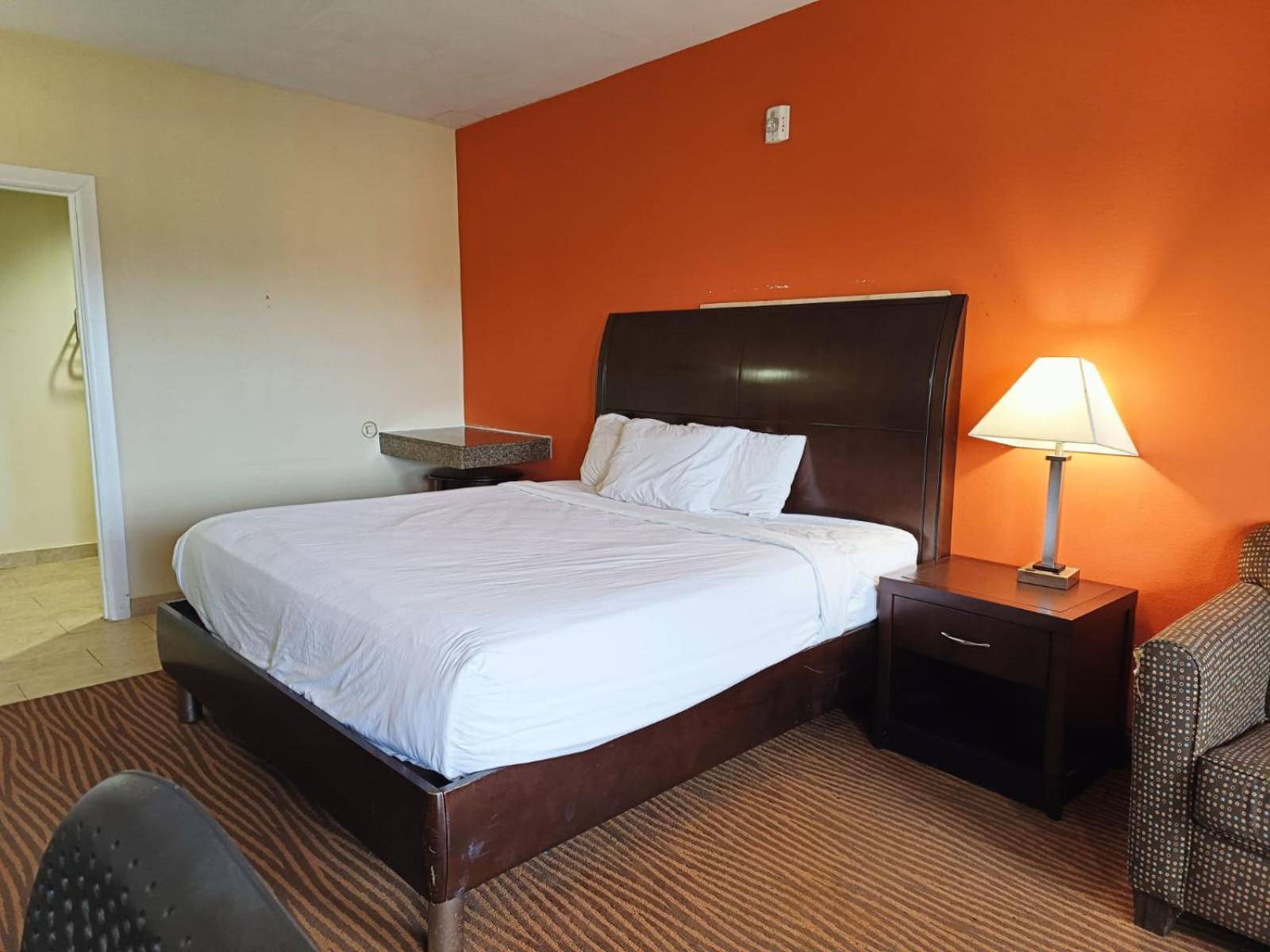 Westwood Inn By Oyo Gonzales Tx מראה חיצוני תמונה