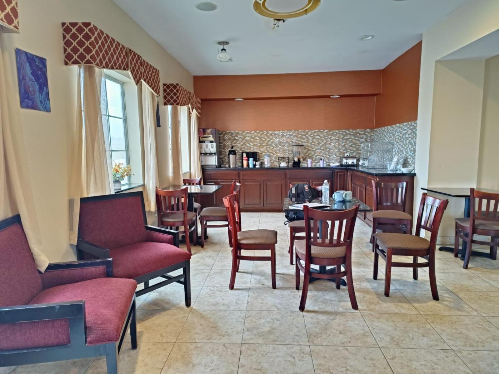 Westwood Inn By Oyo Gonzales Tx מראה חיצוני תמונה